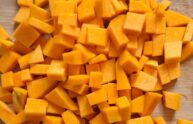 Cubetti di zucca al forno, ricetta facile per un secondo tipicamente autunnale