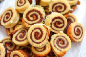 Girelle di pandoro, un dolce alternativo per il Natale