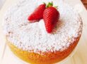 Ricetta della torta alle fragole, il dolce primaverile da assaporare